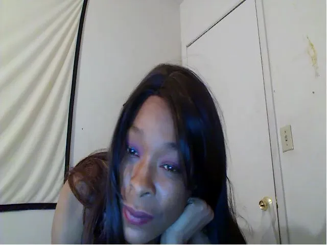 Live sex webcam photo for JmarieJ #271743917