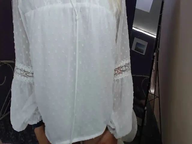Live sex webcam photo for JoanQueen #274522644