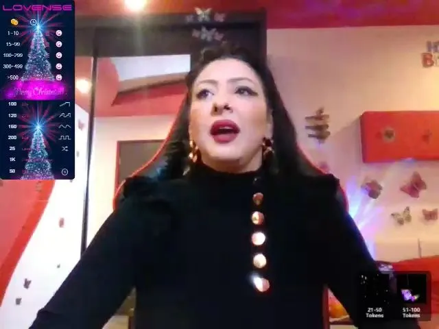 Live sex webcam photo for Joanna4you_ #271845816