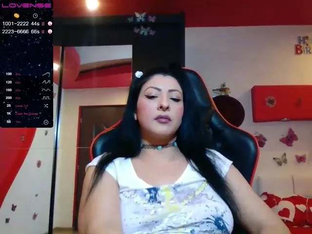 Live sex webcam photo for Joanna4you_ #272165180