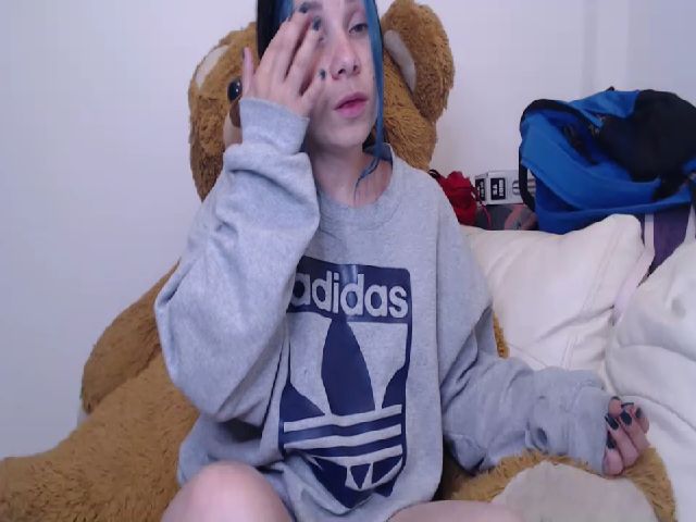 Live sex webcam photo for Joanne7 #272050967