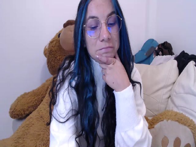 Live sex webcam photo for Joanne7 #272142038