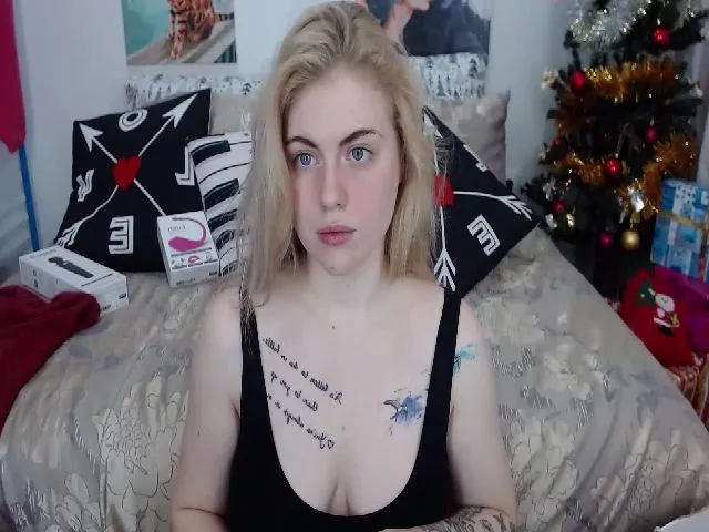 Live sex webcam photo for Jolly_Doll #271895917