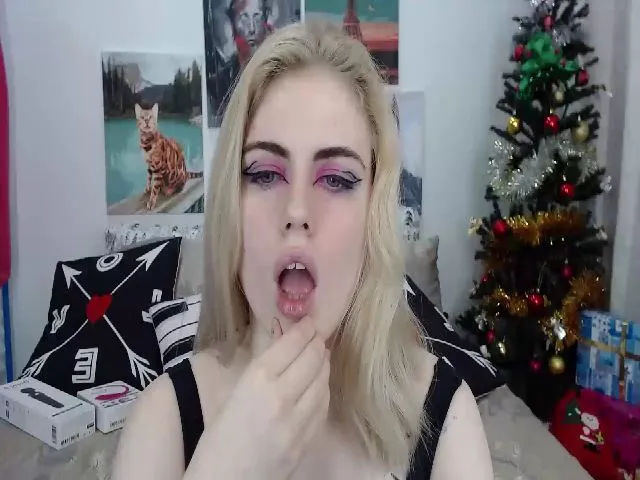 Live sex webcam photo for Jolly_Doll #271897041