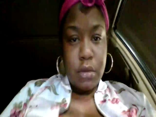 Live sex webcam photo for Judeee92 #272762584