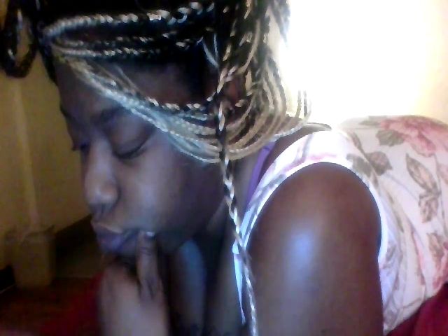 Live sex webcam photo for Judeee92 #272997784