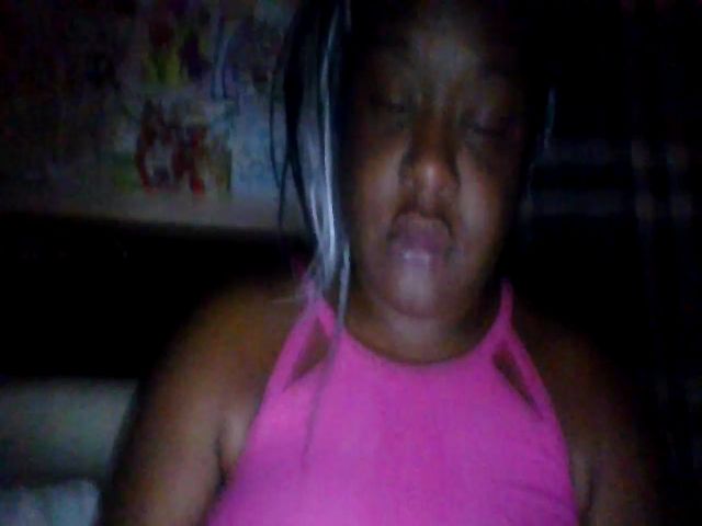 Live sex webcam photo for Judeee92 #274172370