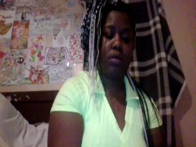 Live sex webcam photo for Judeee92 #274227556