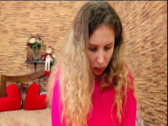 Live sex webcam photo for Juicy_Sasha #271995648