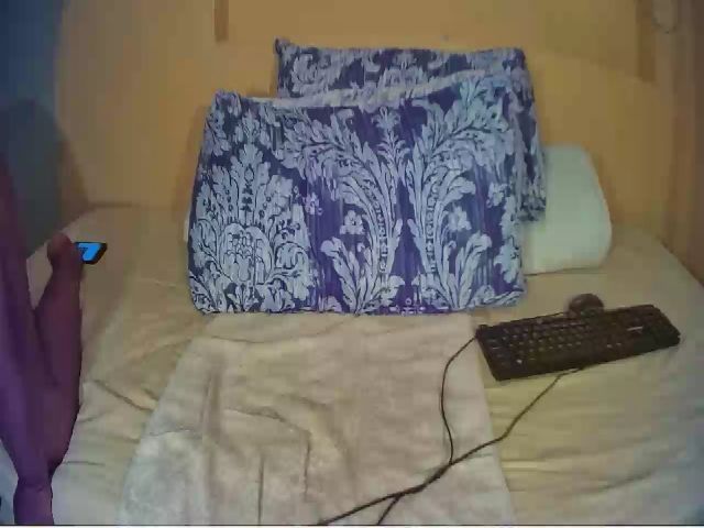 Live sex webcam photo for Juicyassbabe #272784526