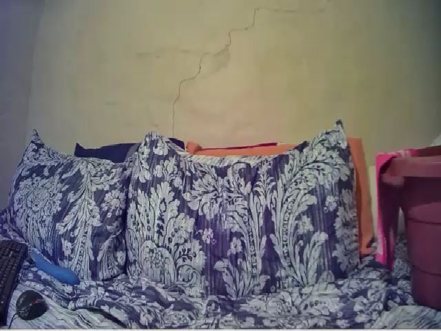 Live sex webcam photo for Juicyassbabe #273075800