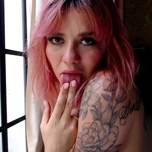 Live sex webcam photo for Juicybae #278235536