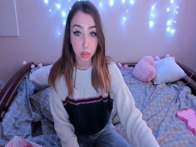 Live sex webcam photo for JuliPeach #272278828