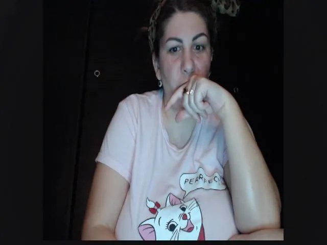 Live sex webcam photo for JuliaBang #272705745