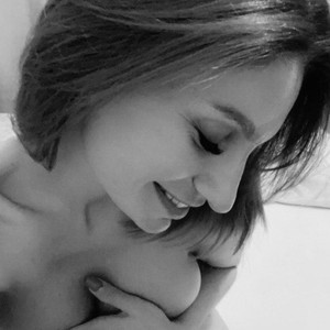 Live sex webcam photo for JuliaRichard #287496222
