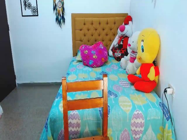 Live sex webcam photo for Julieta_art #271829638