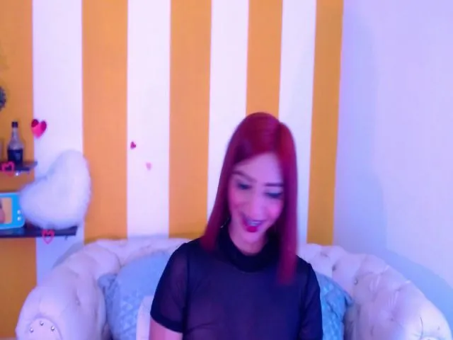 Live sex webcam photo for Julietacollin #272690961