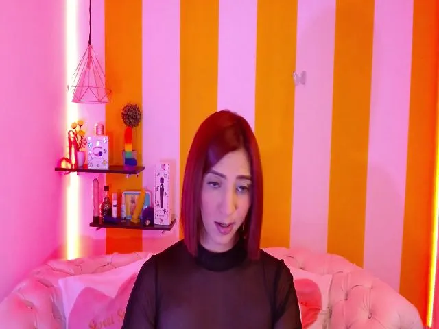 Live sex webcam photo for Julietacollin #273734340