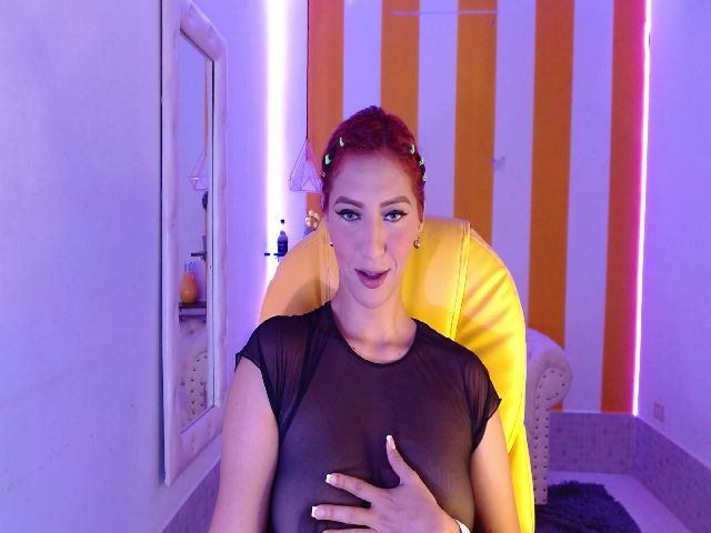 Live sex webcam photo for Julietacollin #274313546
