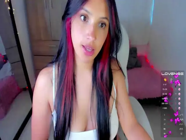 Live sex webcam photo for Julieth1_ #273542442