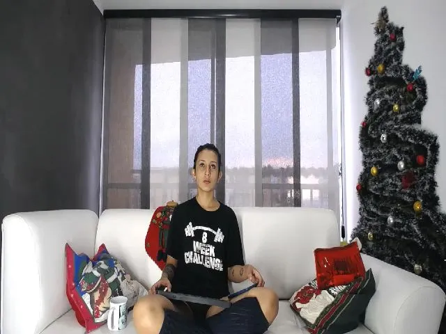 Live sex webcam photo for Julieth_1 #271795464