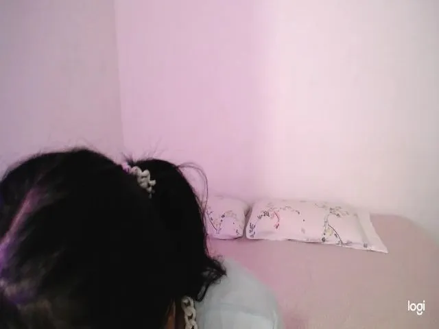 Live sex webcam photo for Julieth_1 #273322212