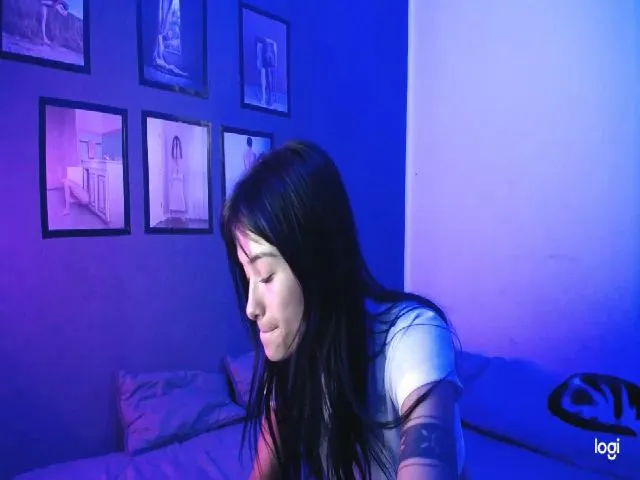 Live sex webcam photo for Julieth_1 #273650196