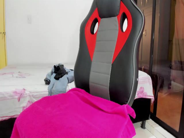 Live sex webcam photo for Juline_smithh #272753965