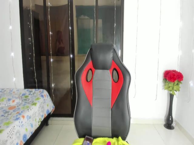 Live sex webcam photo for Juline_smithh #273579642