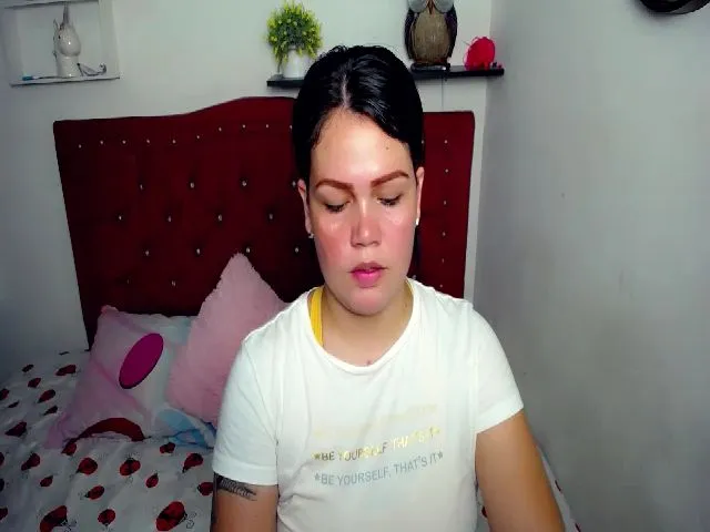 Live sex webcam photo for Juliusagisex3 #273542339