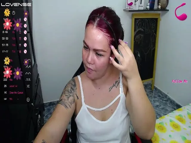 Live sex webcam photo for Juliusagisex3 #274942763