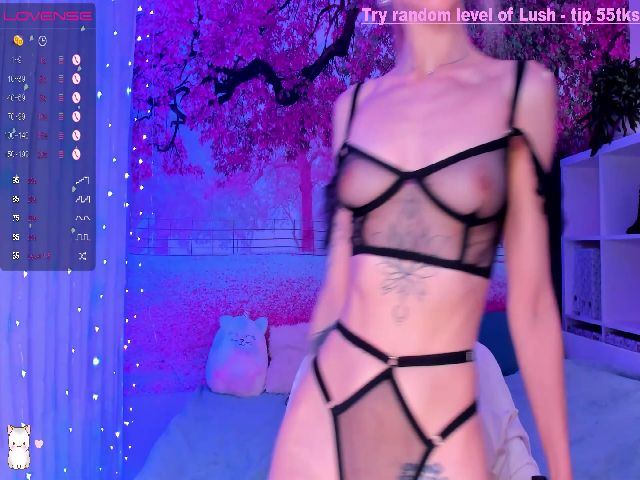 Live sex webcam photo for JuliyaLuv #274607465