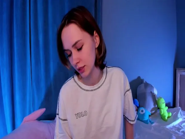 Live sex webcam photo for Jumphigherr #272086399