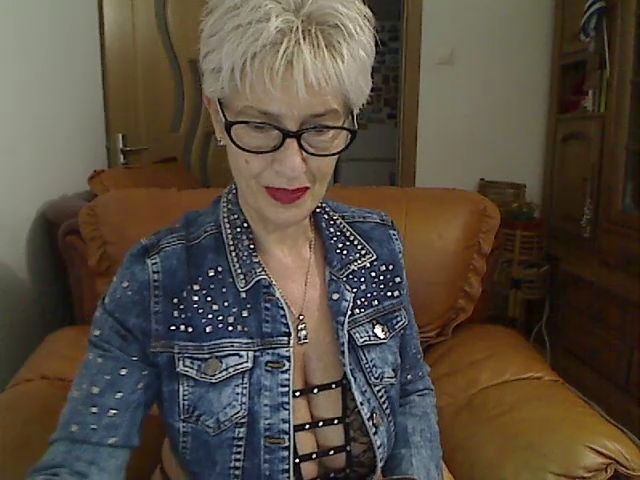 Live sex webcam photo for Junonnna #271998823