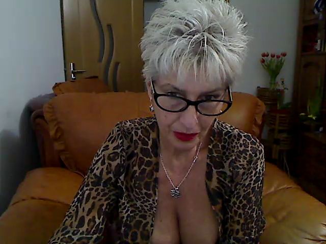 Live sex webcam photo for Junonnna #272363472