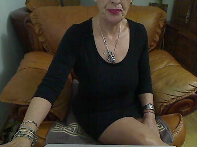 Live sex webcam photo for Junonnna #273418726