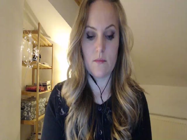 Live sex webcam photo for JustLily #271971429