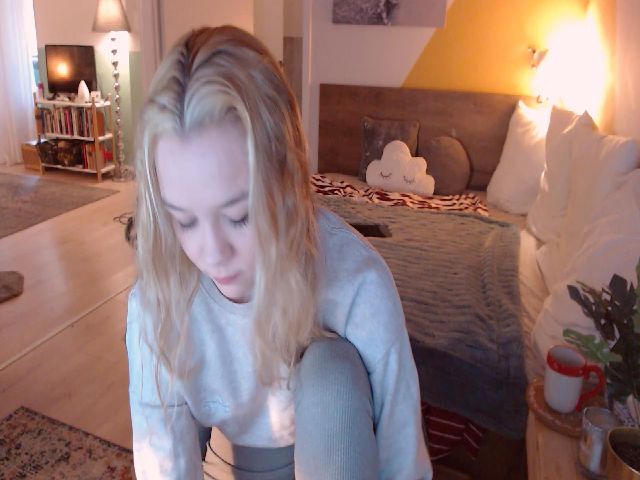 Live sex webcam photo for Justturned_18 #272146712