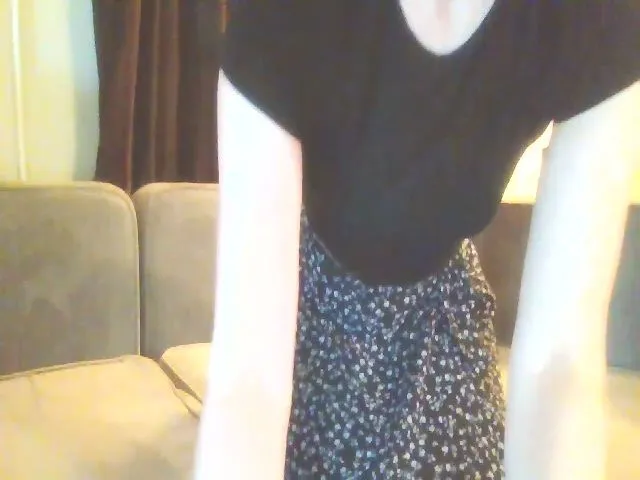 Live sex webcam photo for KBinFiction #271763355