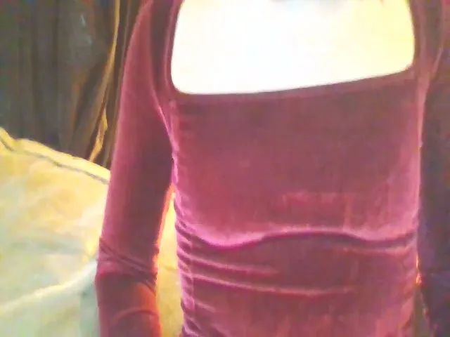 Live sex webcam photo for KBinFiction #272070543