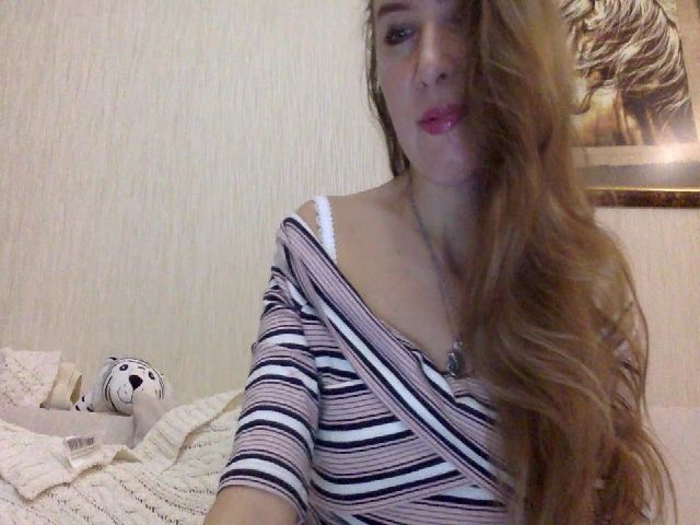 Live sex webcam photo for KITTENGER #272717976