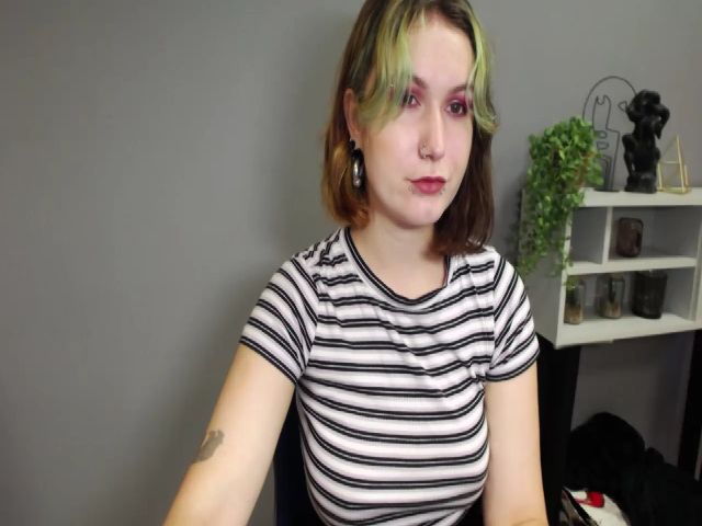 Live sex webcam photo for KITTENjackie #273856592