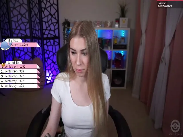 Live sex webcam photo for KaileyKetchum #273945323