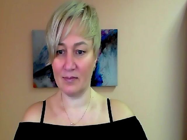 Live sex webcam photo for KailyMey #272755149