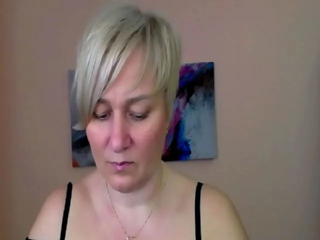 Live sex webcam photo for KailyMey #272829377