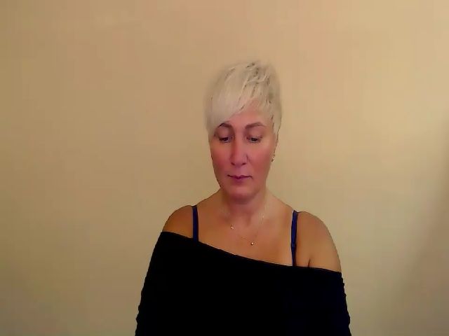 Live sex webcam photo for KailyMey #275247634