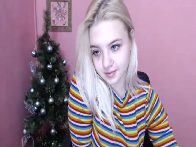 Live sex webcam photo for KalipsoHun #271772833