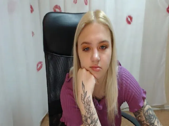 Live sex webcam photo for KalipsoHun #273198589