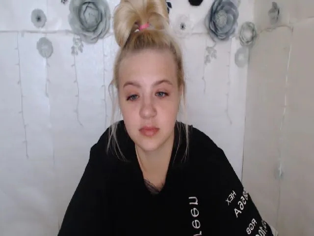 Live sex webcam photo for KalipsoHun #273524483