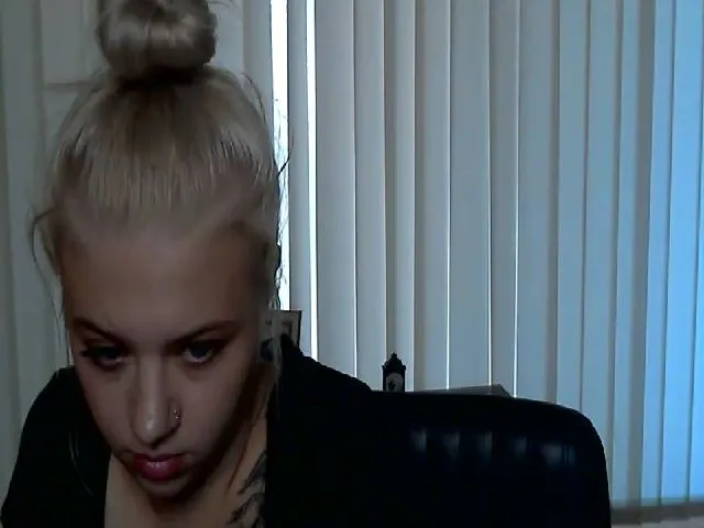 Live sex webcam photo for KalipsoHun #274246697